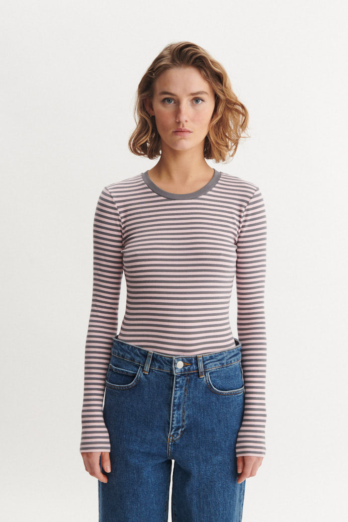 Basic Apparel Ludmilla LS Tee T-shirts 841 Rose shadow /Poppy seed